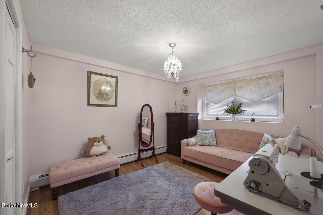 86 Winesap Road Pittsfield, MA 01201 - Photo 10 of 17 31