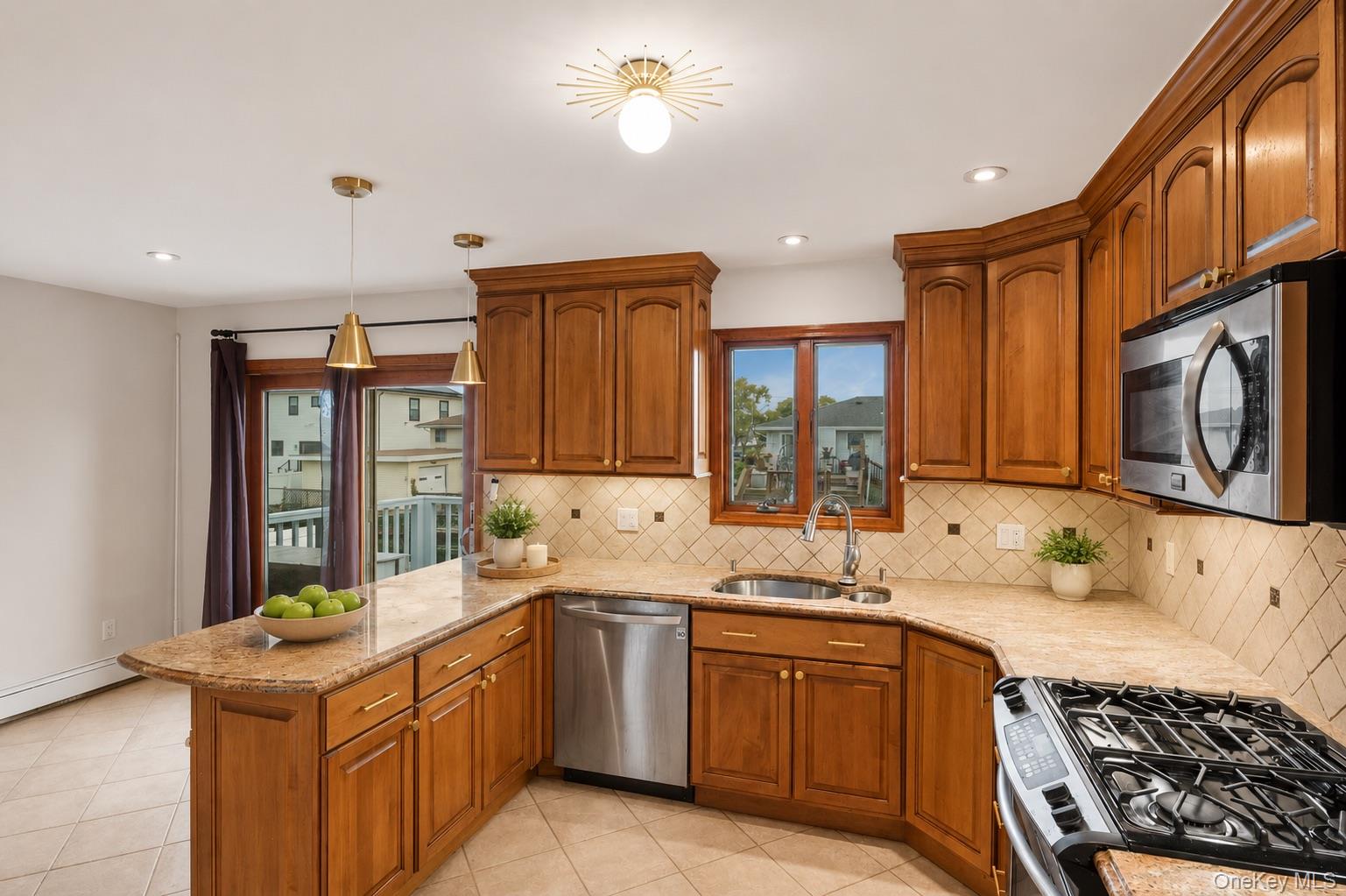 2756 Barbara Road Bellmore, NY 11710 - Photo 10 of 34