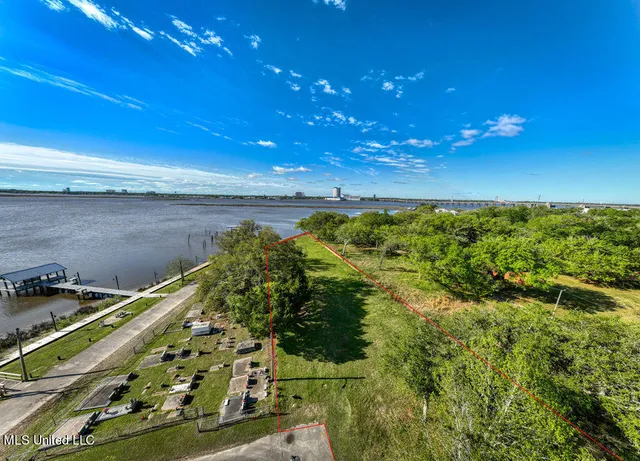 $199,000 | 9469 Grady Lane, D'Iberville, MS 39540