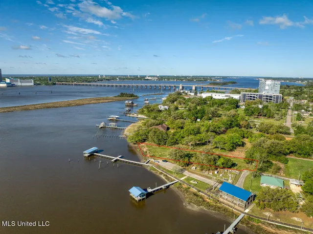 $199,000 | 9469 Grady Lane, D'Iberville, MS 39540