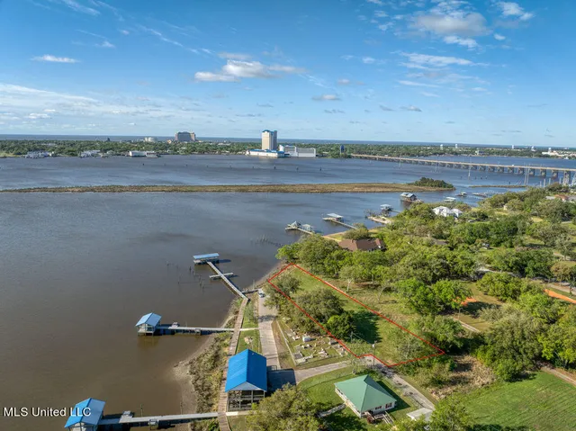 $199,000 | 9469 Grady Lane, D'Iberville, MS 39540