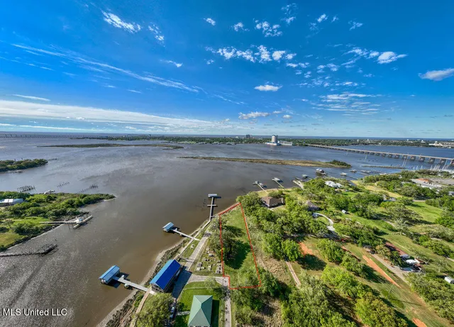 $199,000 | 9469 Grady Lane, D'Iberville, MS 39540