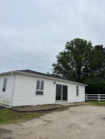 $1,100 | 4332 East 1675th Road, Earlville, IL 60518