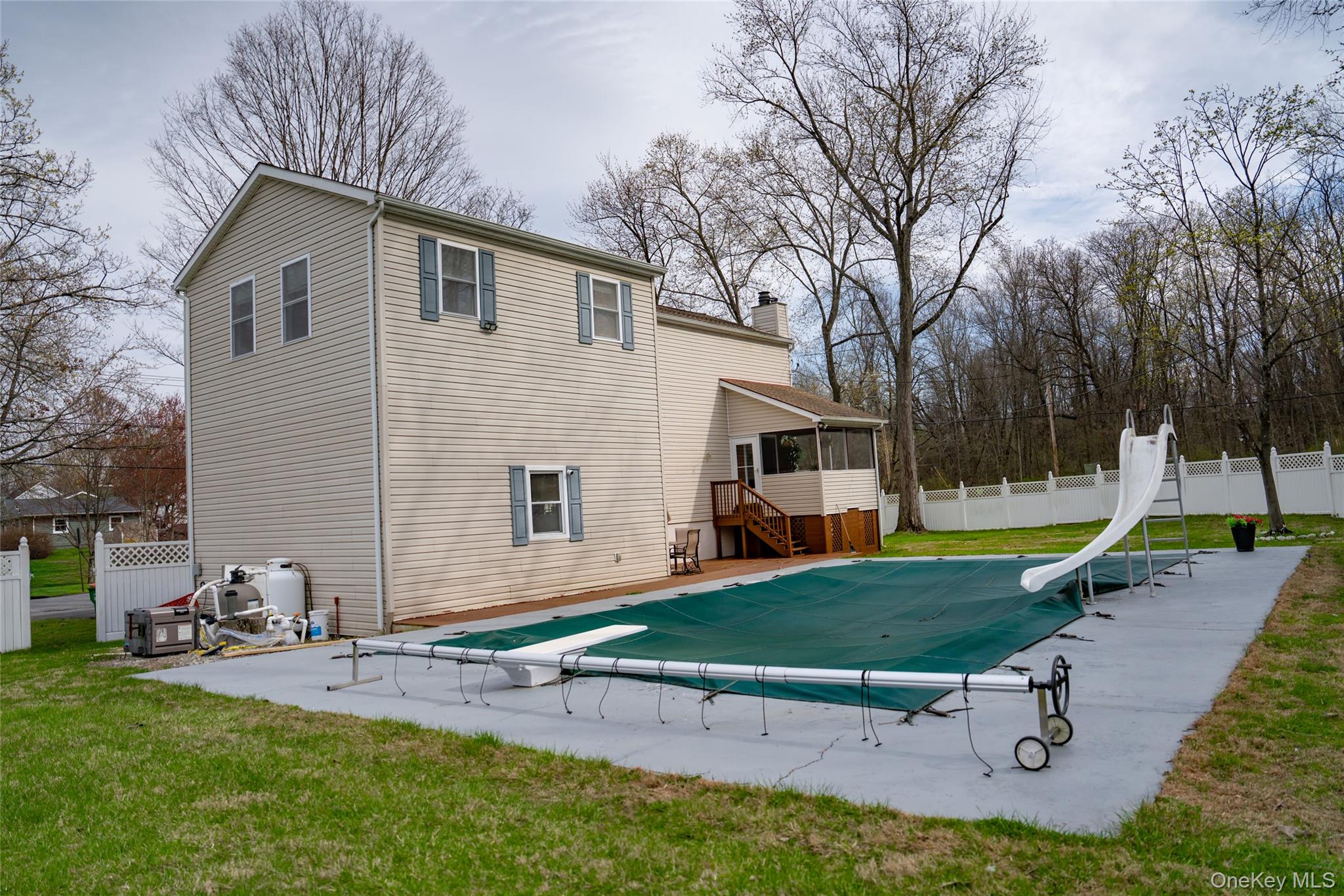 1 Merrywood Road Poughkeepsie, NY 12601 - Photo 4 of 37