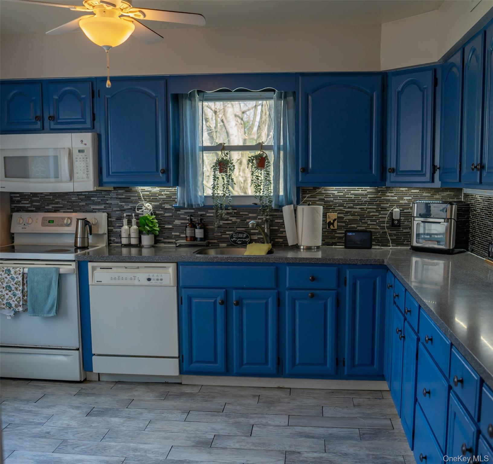 1 Merrywood Road Poughkeepsie, NY 12601 - Photo 8 of 37