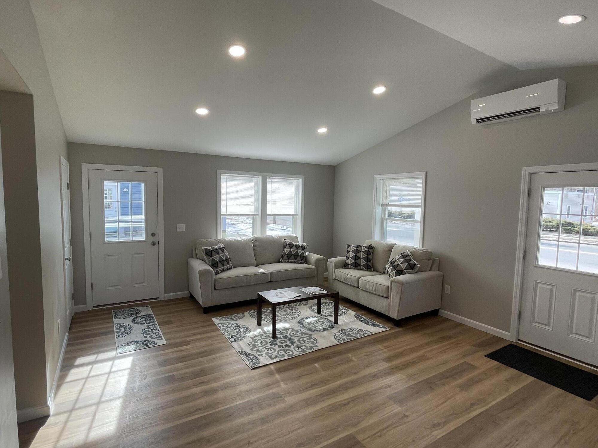 598 Main Street Sanford, ME 04083 - Photo 13 of 21 IMG_3069