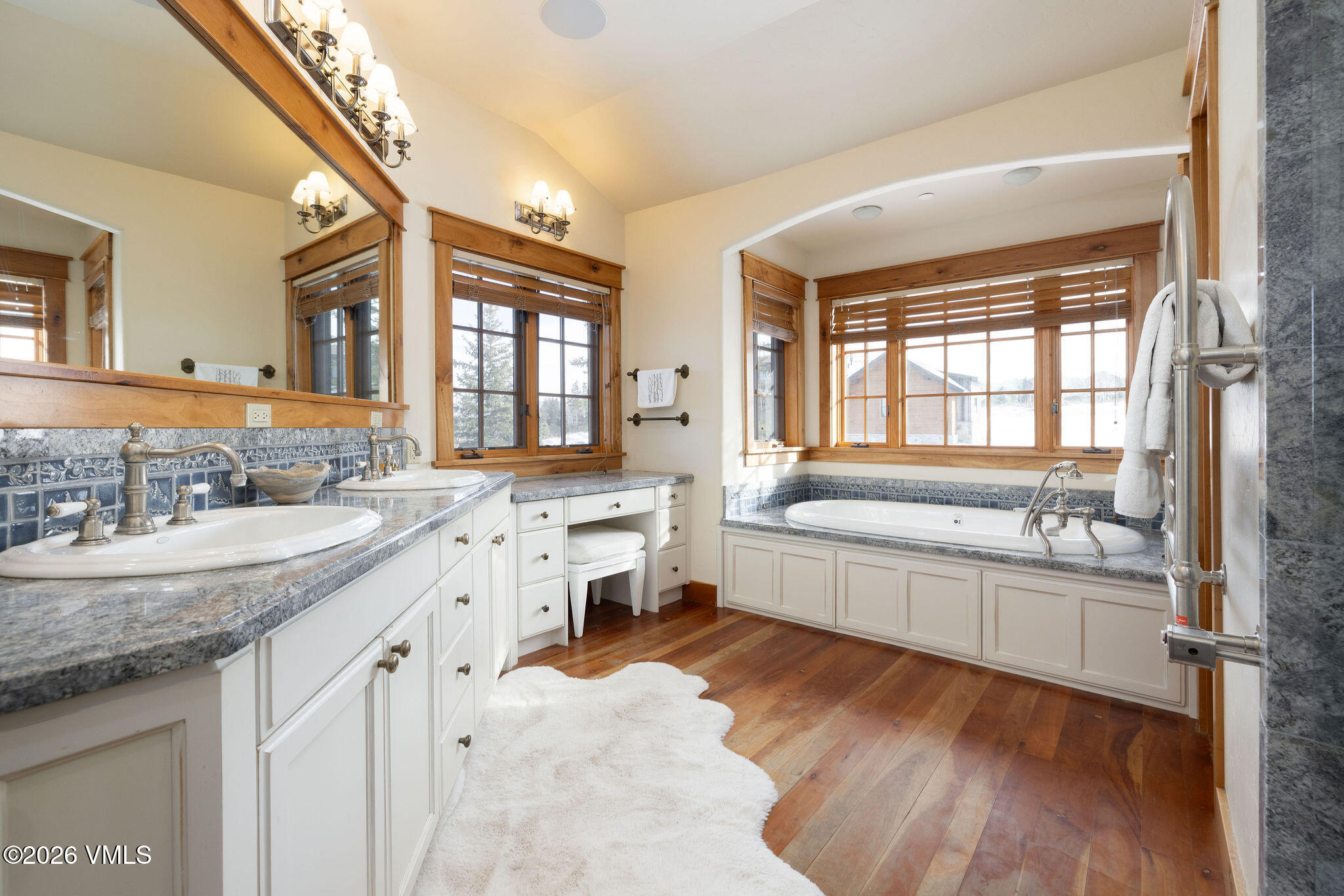 1187 Gore Trail Edwards, CO 81632 - Photo 14 of 40 2601_1187_gore_tr_interior_bath01