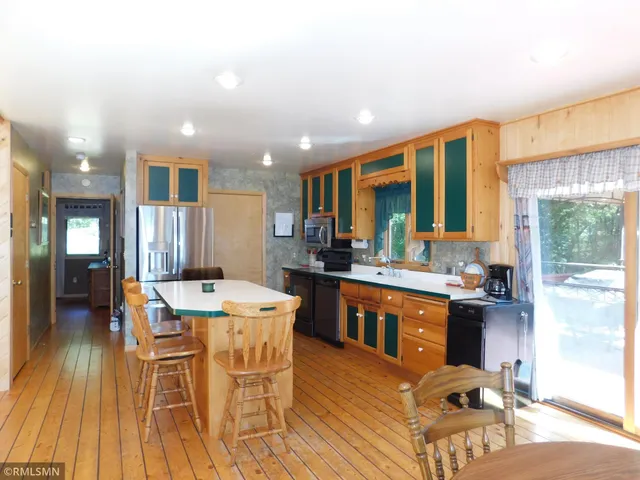 $899,000 | 40559 321st Lane, Aitkin, MN 56431