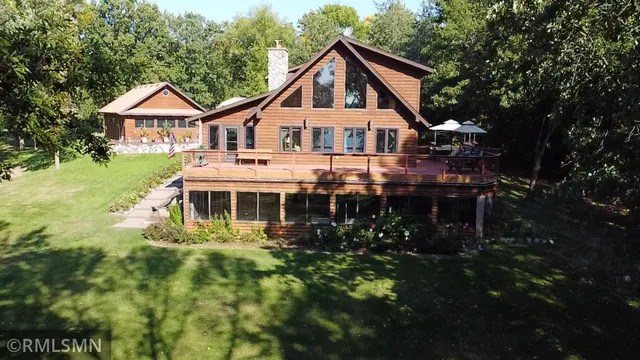 $899,000 | 40559 321st Lane, Aitkin, MN 56431