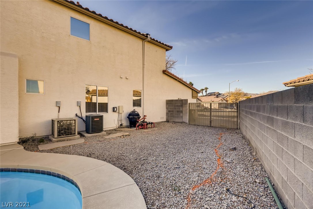 998 Broken Reed Court Henderson, NV 89015 - Photo 15 of 49