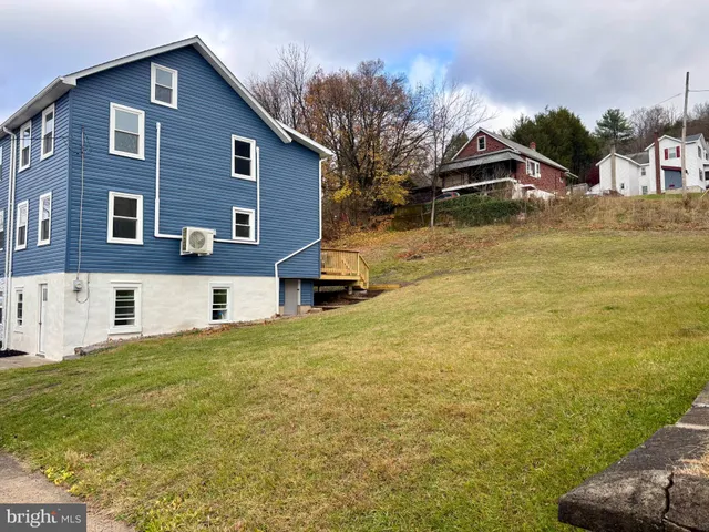 $214,900 | 253 Main Street, Parryville, PA 18071