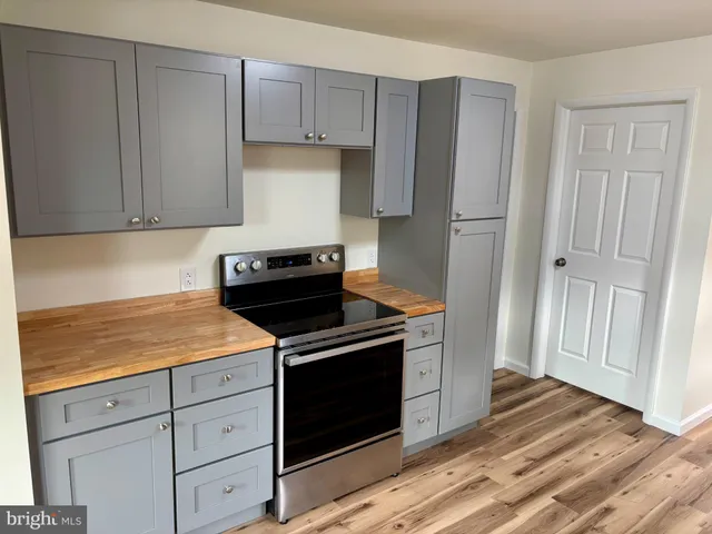 $214,900 | 253 Main Street, Parryville, PA 18071