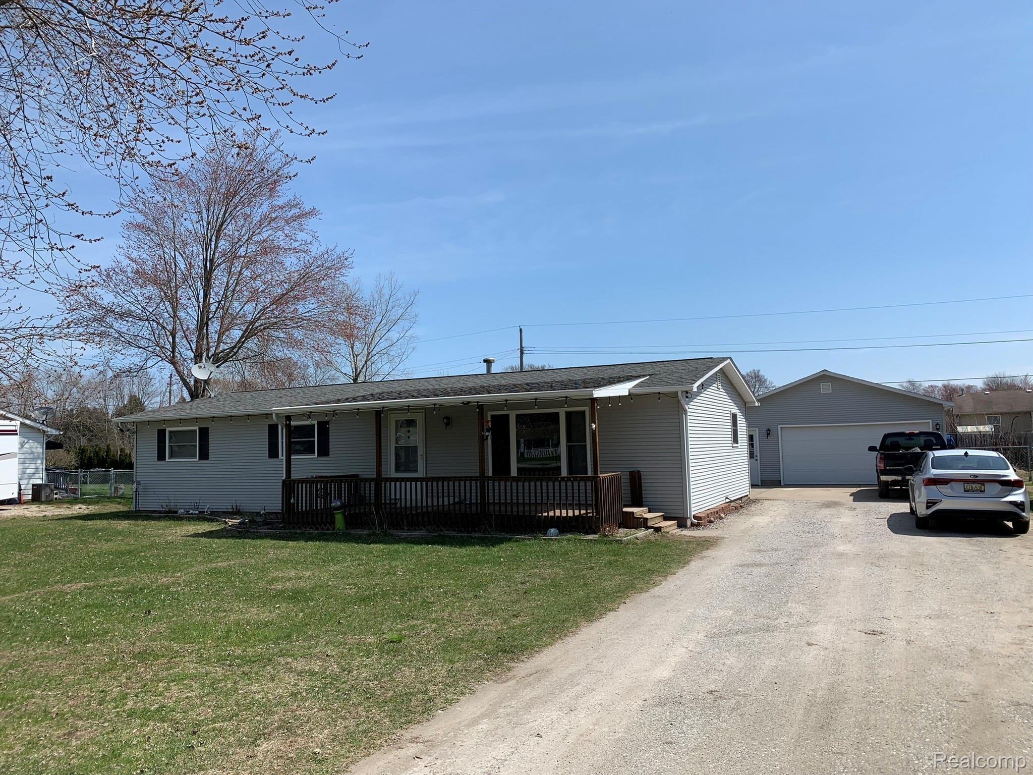 3192 Range Road Port Huron, MI 48060 - Photo 1 of 24 Front