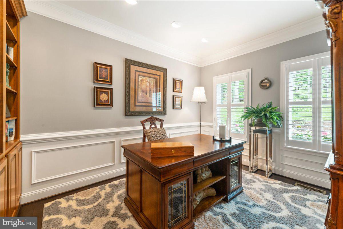 11660 Kahns Road Manassas, VA 20112 - Photo 16 of 80 Gallery Image 16