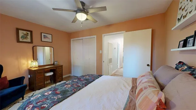 a view of a walk in closet