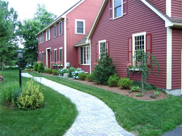 10 Worcester Road Norfolk, MA 02056 - Photo 1 of 30 Gallery Image 1