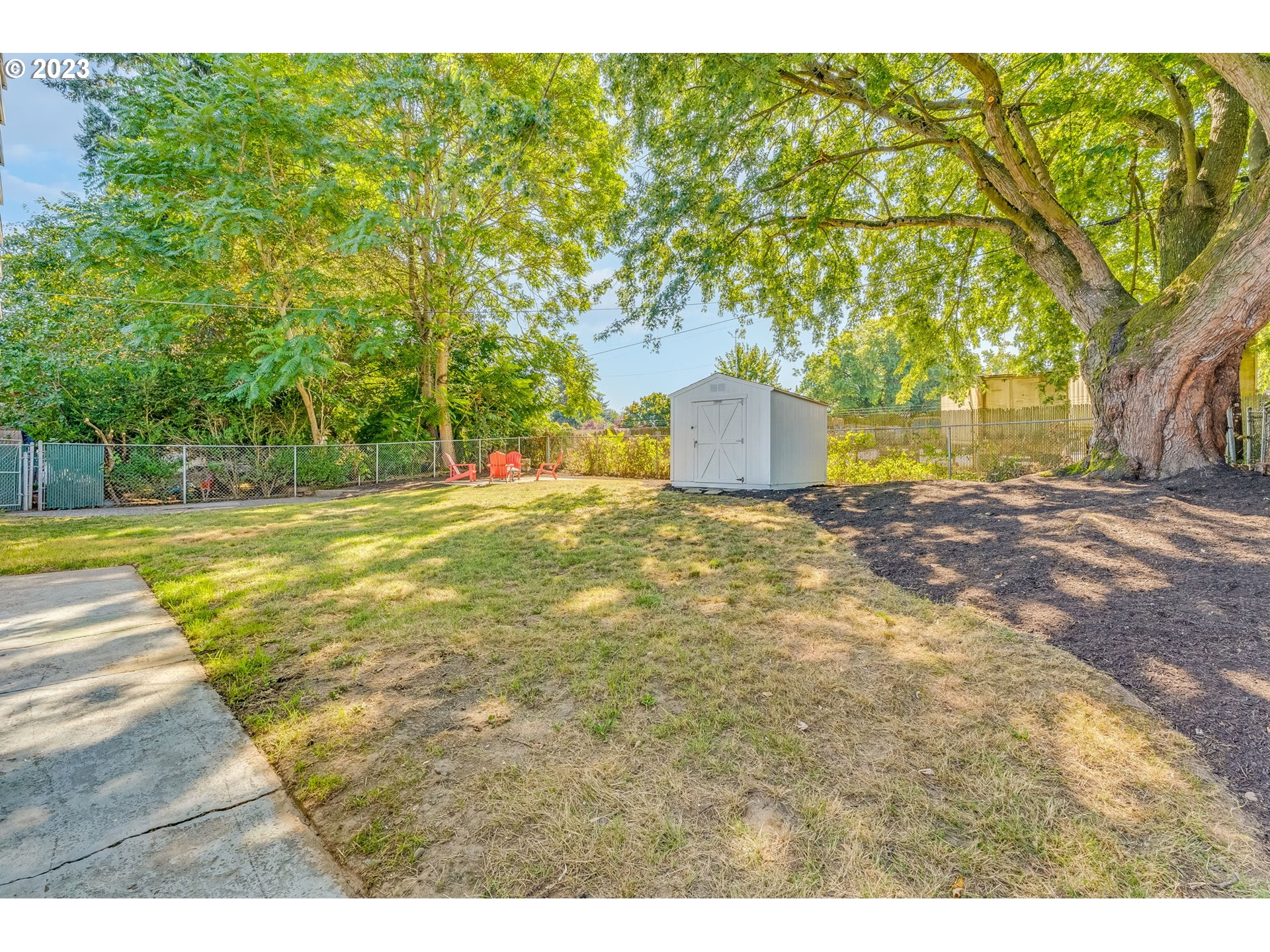 3842 North Alaska Street Portland, OR 97217 - Photo 36 of 36 a view of a yard with a house