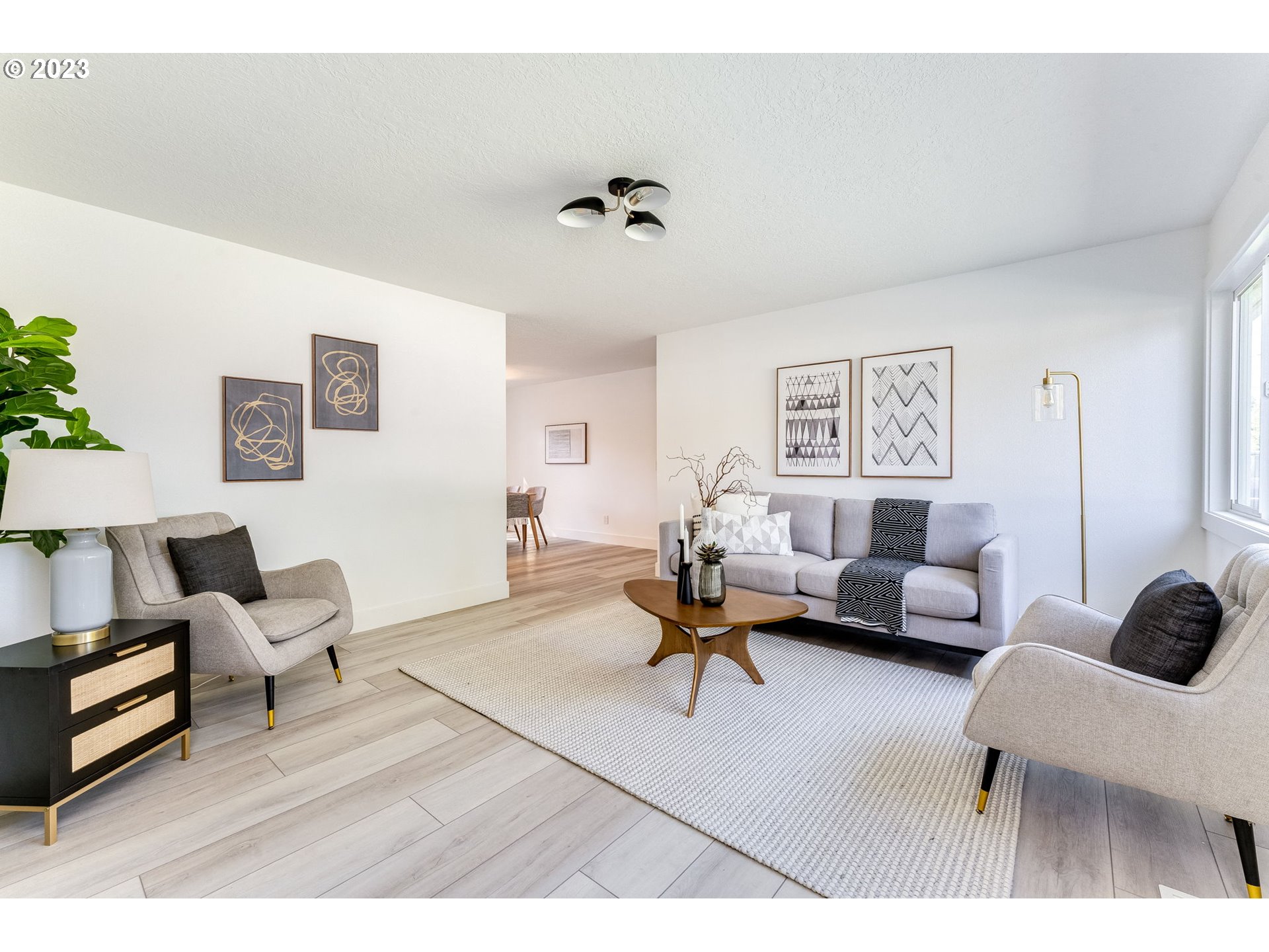 3842 North Alaska Street Portland, OR 97217 - Photo 6 of 36 a living room with furniture and a couch