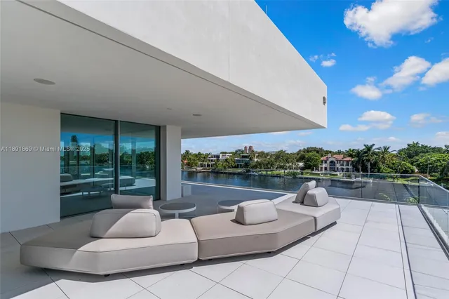 $14,995,000 | 2131 Northeast 15th Street, Fort Lauderdale, FL 33304