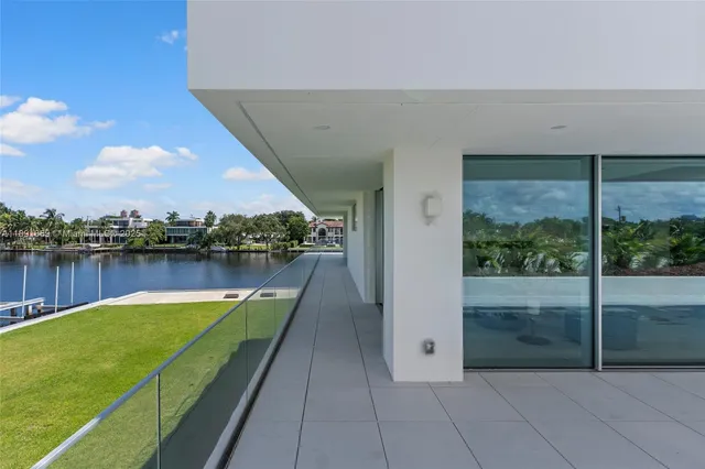 $14,995,000 | 2131 Northeast 15th Street, Fort Lauderdale, FL 33304