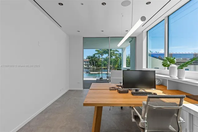 $14,995,000 | 2131 Northeast 15th Street, Fort Lauderdale, FL 33304