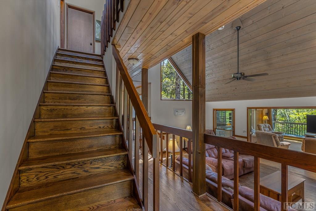 118 Eagle Ridge Road Sapphire, NC 28774 - Photo 30 of 44 Gallery Image 30