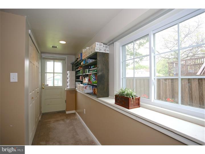 312 Madison Road Willow Grove, PA 19090 - Photo 19 of 25 Hallway