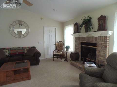 12221 Marshall Road Birch Run, MI 48415 - Photo 9 of 40 20431429-8.JPG
