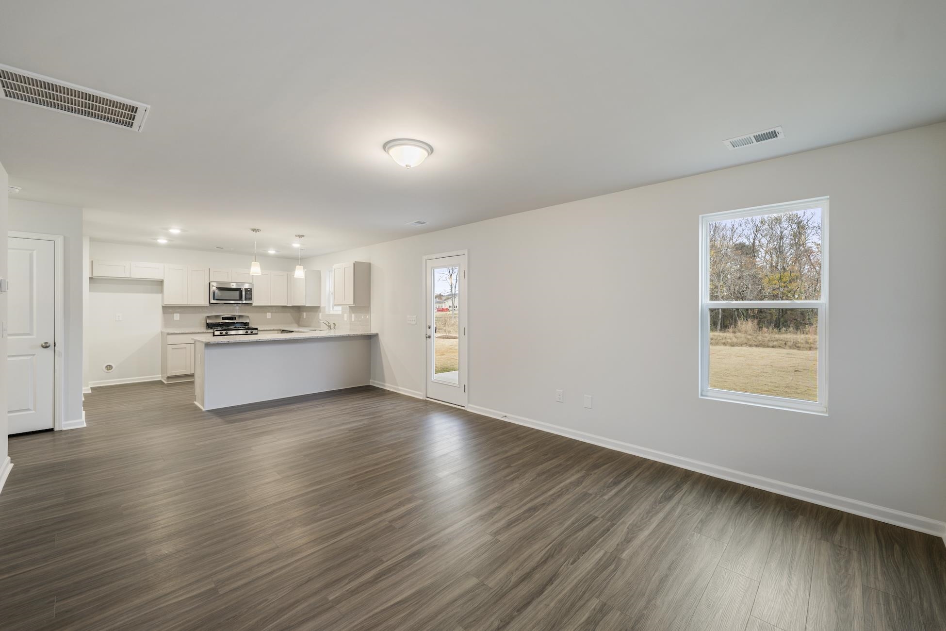 7070 Wingate Drive Inman, SC 29349 - Photo 7 of 31