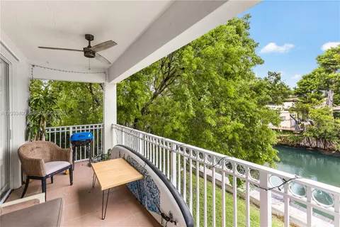 $399,000 | 1200 Northeast 105th Street, Unit 27, Miami Shores, FL 33138