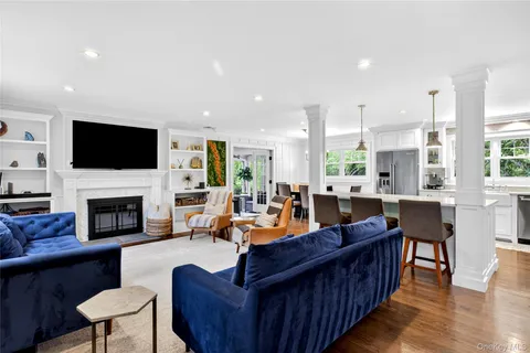 $1,599,000 | 7 Merillon Avenue, Garden City, NY 11530