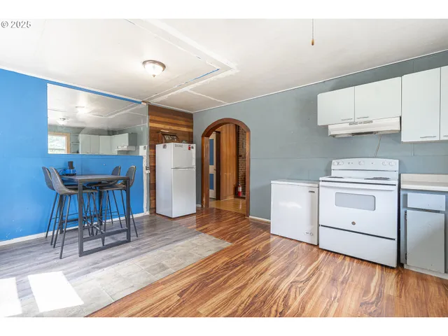 $205,000 | 448 Mountain Avenue, Idanha, OR 97350