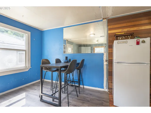 $205,000 | 448 Mountain Avenue, Idanha, OR 97350