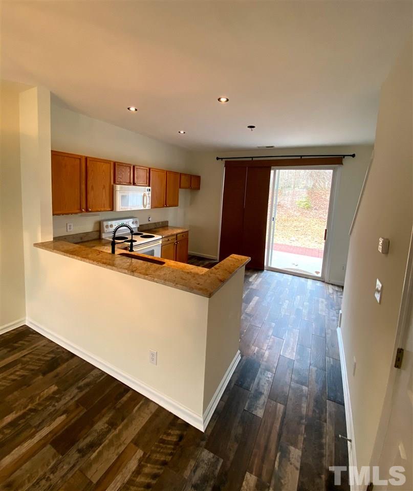1634 Brook Fern Way Raleigh, NC 27609 - Photo 6 of 21 Gallery Image 6