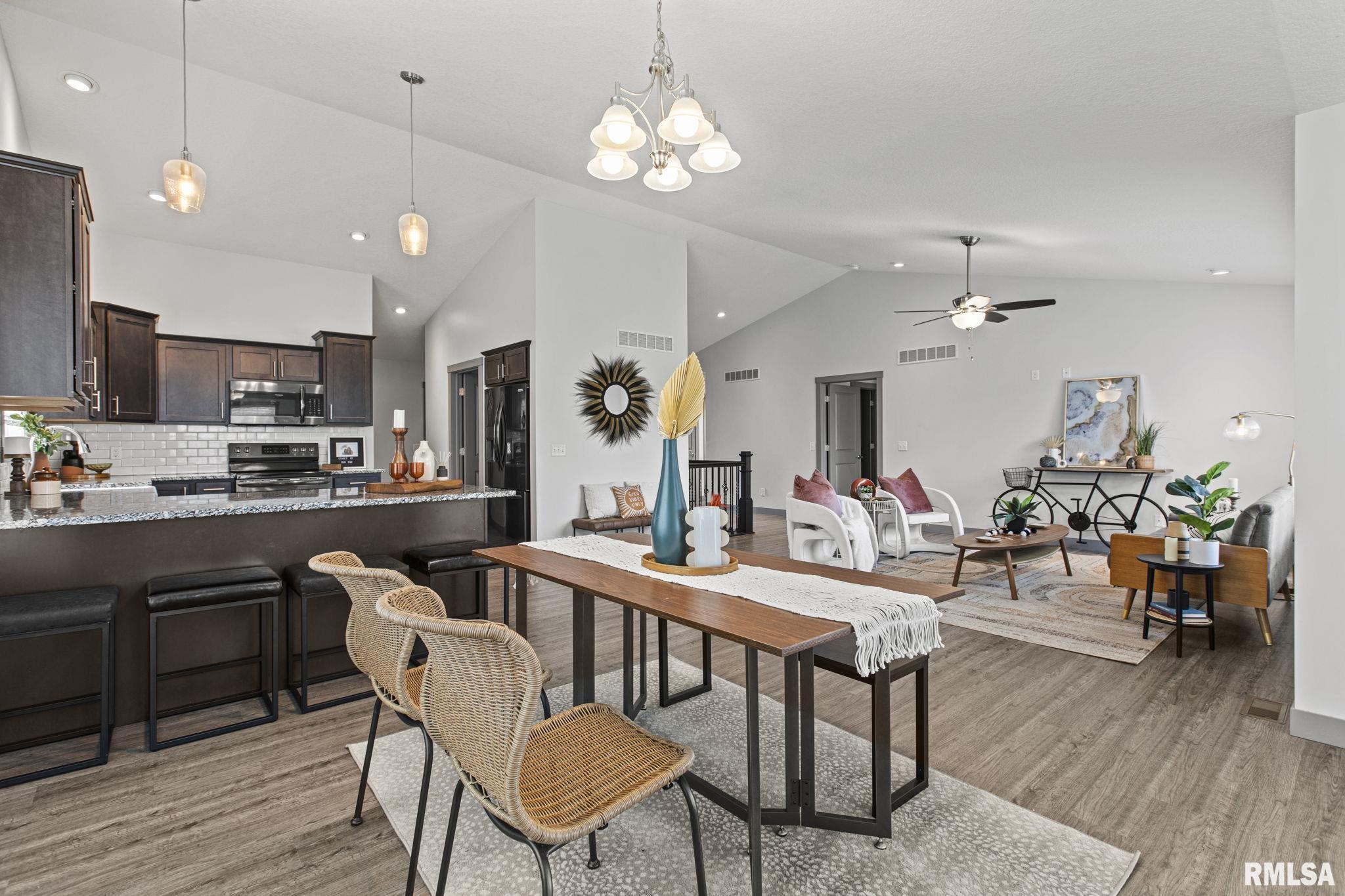 201 South Buttermilk Road Eldridge, IA 52748 - Photo 13 of 25