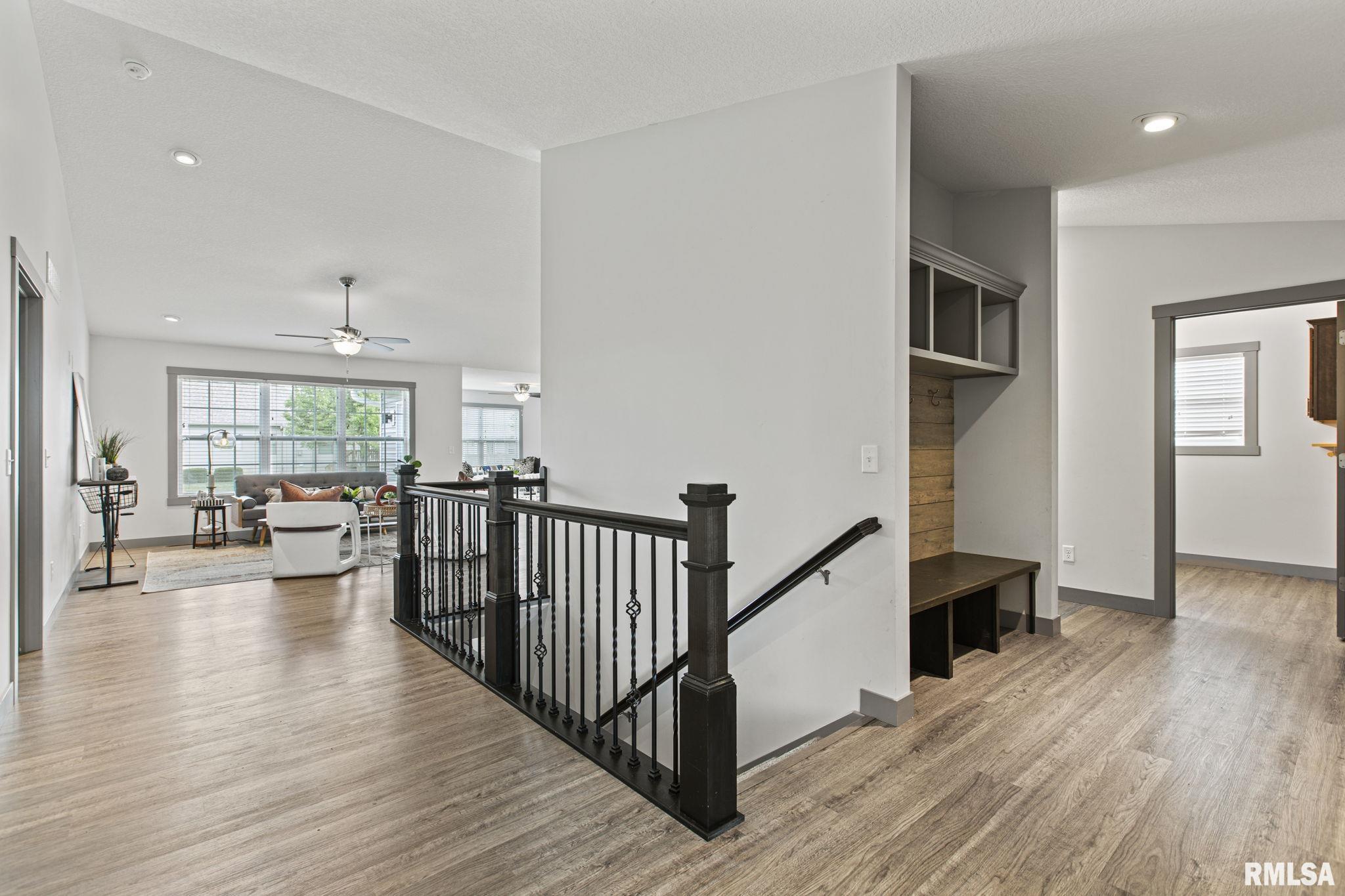 201 South Buttermilk Road Eldridge, IA 52748 - Photo 6 of 25