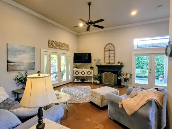 $499,900 | 2827 East Shea Drive, Fresno, CA 93720