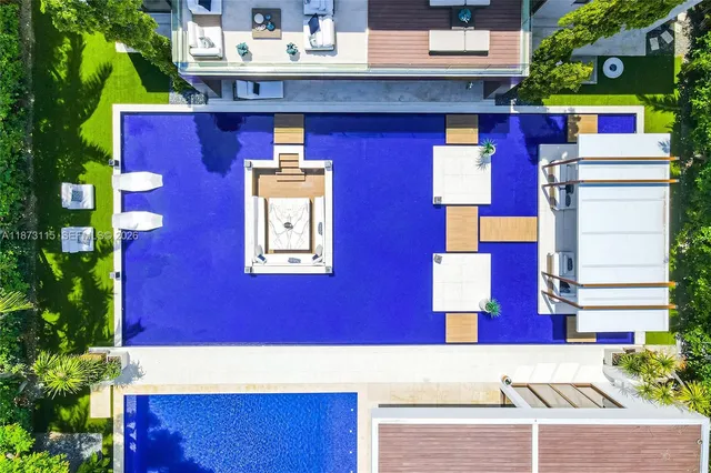 $45,000 | 3009 Pine Tree Drive, Miami Beach, FL 33140