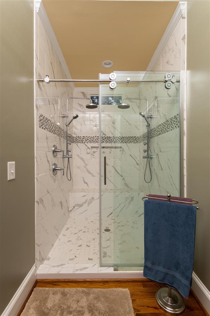 558 West Butternut Road Summerville, SC 29483 - Photo 24 of 54 24 - Master bath 3 (Large)