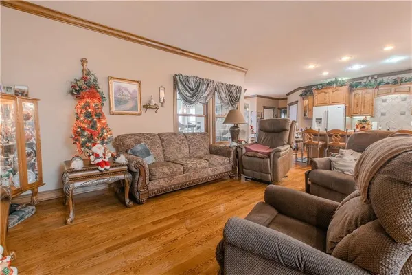 $599,900 | 317 South Kentucky Street, Adrian, MO 64720