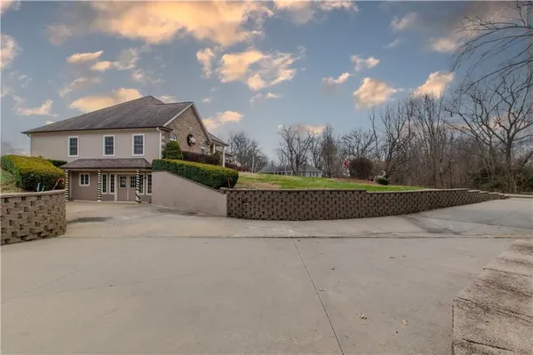 $599,900 | 317 South Kentucky Street, Adrian, MO 64720