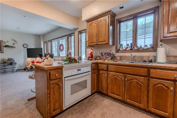 $599,900 | 317 South Kentucky Street, Adrian, MO 64720