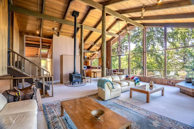 $2,495,000 | 45 Ranch Road, Woodside, CA 94062