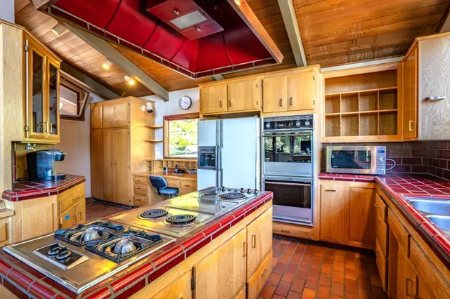 $2,495,000 | 45 Ranch Road, Woodside, CA 94062