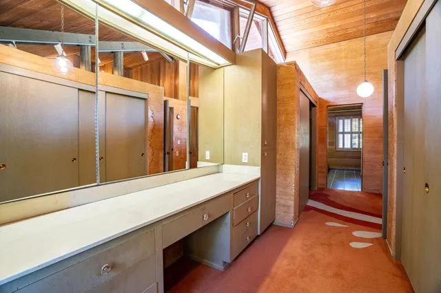 $2,495,000 | 45 Ranch Road, Woodside, CA 94062