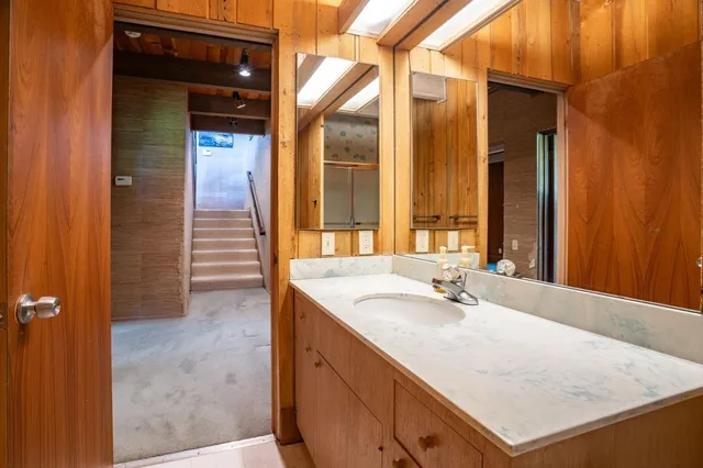 $2,495,000 | 45 Ranch Road, Woodside, CA 94062