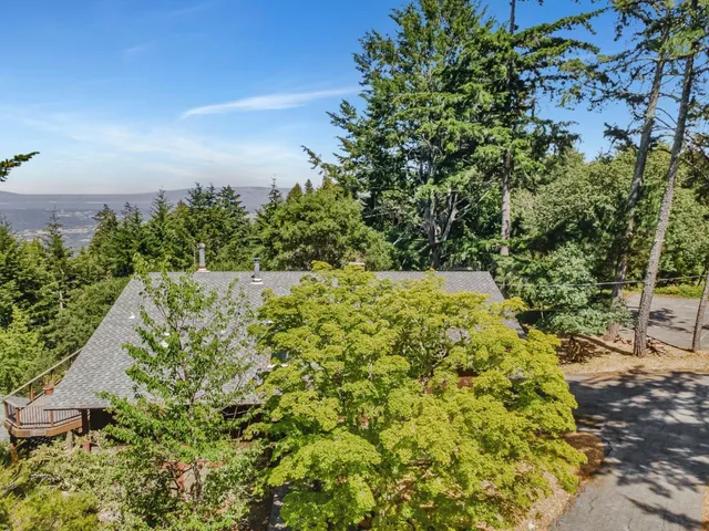 $2,495,000 | 45 Ranch Road, Woodside, CA 94062