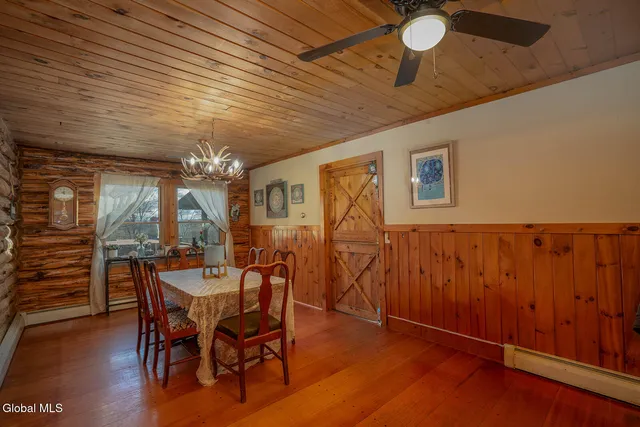 $402,000 | 20 Kamarak Way, Granville, NY 12832