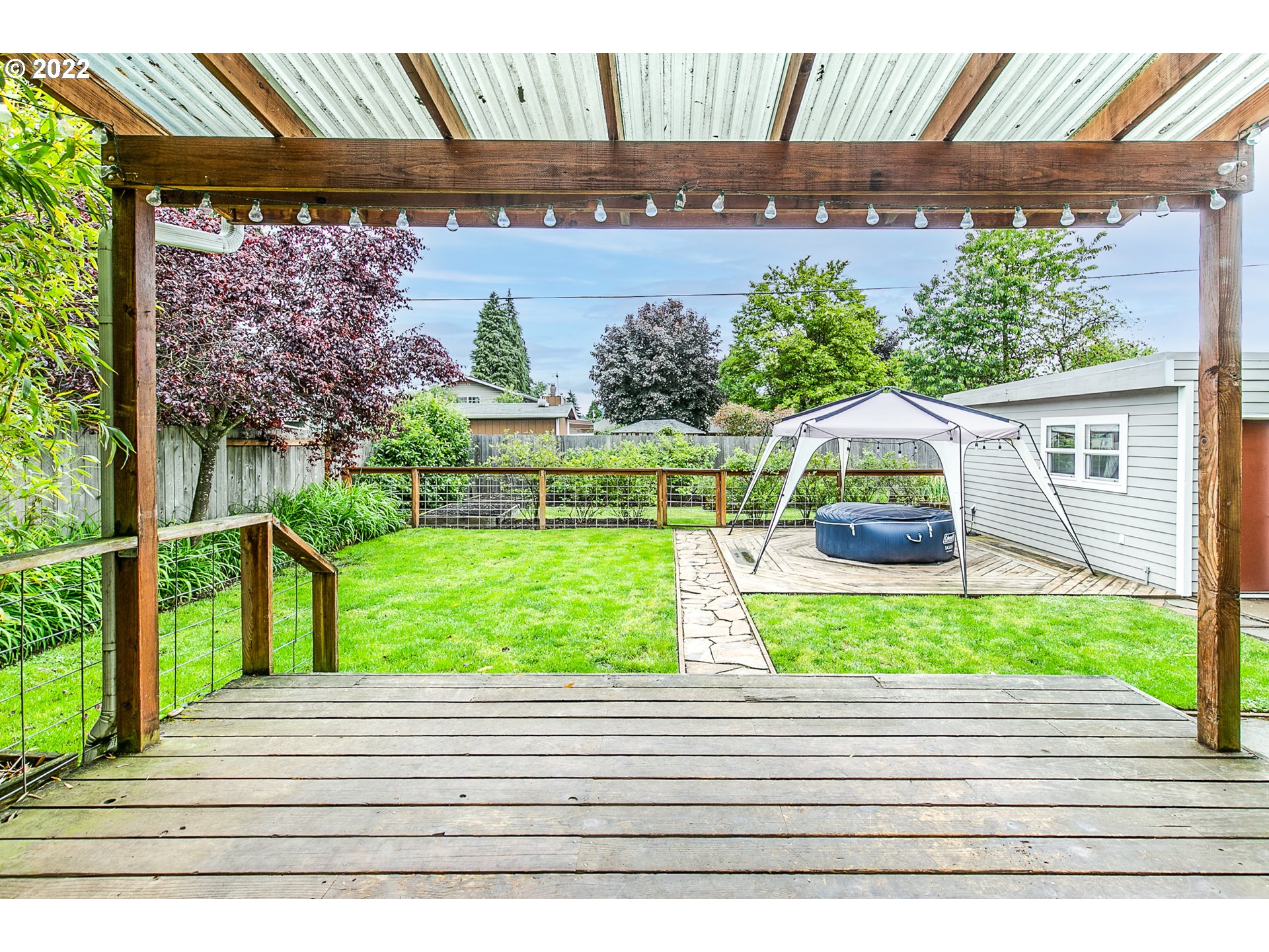 476 U Street Springfield, OR 97477 - Photo 20 of 32 a front view of a house with a yard