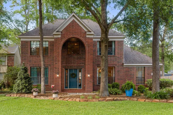 $595,000 | 34 Plum Blossom Place, The Woodlands, TX 77381